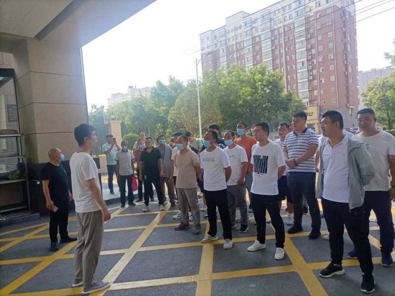 不断学习，不断超越丨集团公司组织各项目经理前往碧桂园·天玺项目观摩学习 